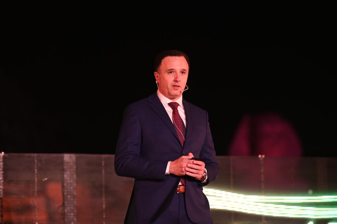 مدير شركة باير العالمية